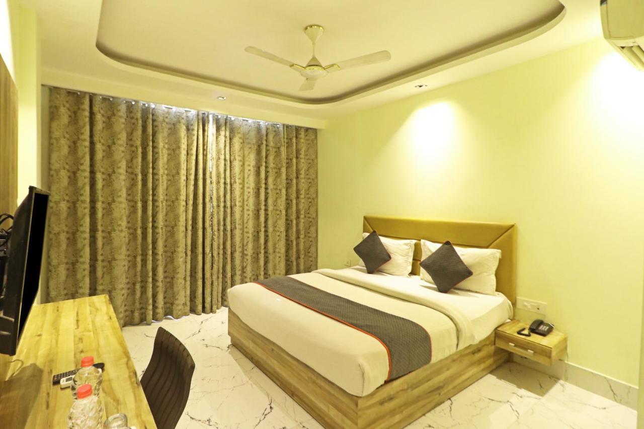Hotel Good Vibe Near Delhi Igi Airport