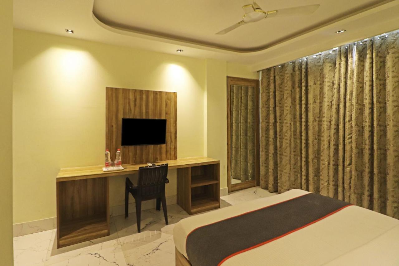 Hotel Good Vibe Near Delhi Igi Airport